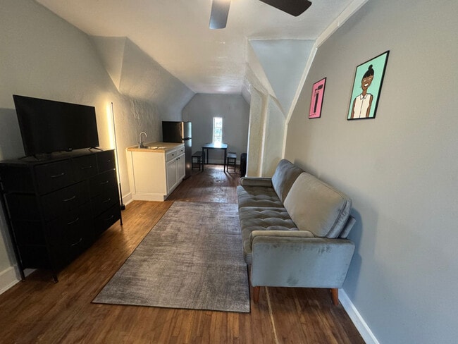 17126 San Juan Dr