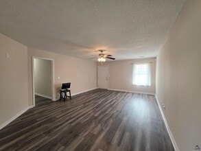 501 Fieldstone Rd in Warner Robins, GA - Building Photo - Building Photo