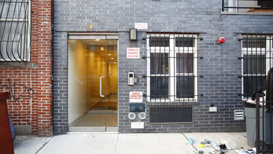 58 Stagg Street Apartments in Brooklyn, NY - Building Photo - Building Photo