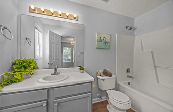 4505 Woodlawn Dr in Raleigh, NC - Building Photo - Building Photo