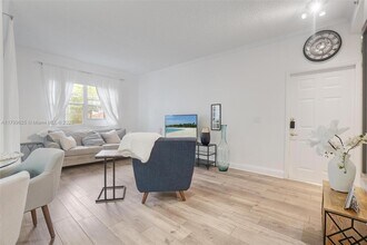 3145 NE 184th St, Unit 5102 in North Miami Beach, FL - Building Photo - Building Photo