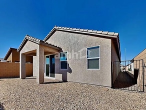 529 Silverbell Fls Pl in Henderson, NV - Building Photo - Building Photo