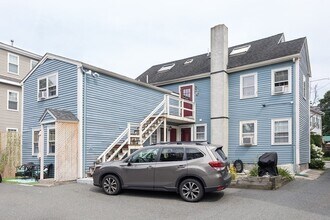 42 Essex St, Unit 2 in Salem, MA - Building Photo - Building Photo
