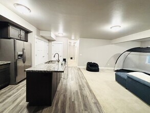11528 S 4055 W in South Jordan, UT - Building Photo - Building Photo