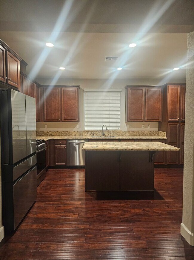 508 Dijon Pl in Roseville, CA - Building Photo - Building Photo