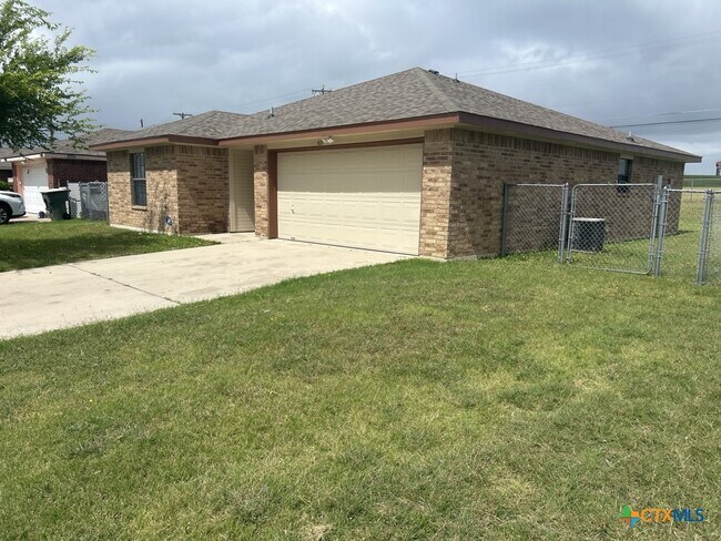 property at 621 Deloris Dr