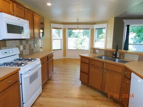 5282 N Schumann Ave in Meridian, ID - Building Photo - Building Photo