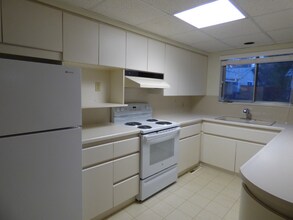 360 Upham St in Lakewood, CO - Foto de edificio - Building Photo