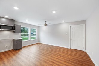 6617 Bacher St in Houston, TX - Building Photo - Building Photo