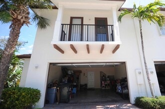 4746 Acadian Trl in Coconut Creek, FL - Building Photo - Building Photo