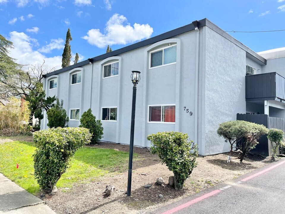 759 Central Ave in Napa, CA - Building Photo