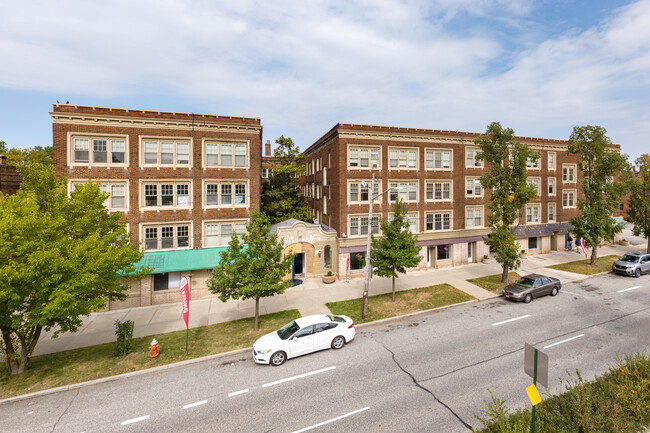 Clifton Court Apartments in Cleveland, OH - Foto de edificio - Building Photo