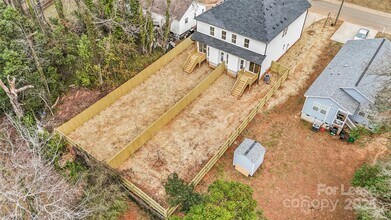 2718 Mayfair Ave in Charlotte, NC - Building Photo - Building Photo