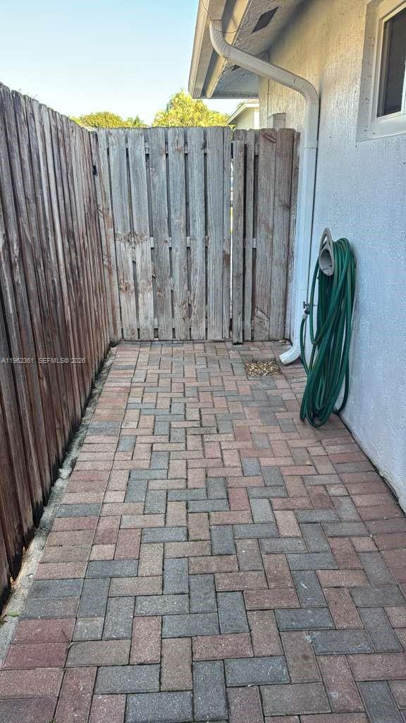 10172 SW 159th Ave in Miami, FL - Building Photo - Building Photo