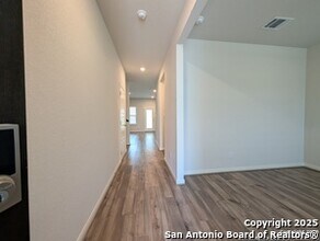 1424 Pelagos Path in San Antonio, TX - Building Photo - Building Photo