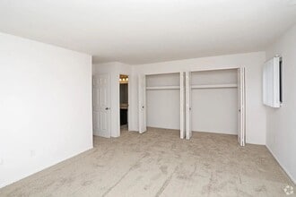 2930 Olden Oak Ln in Auburn Hills, MI - Building Photo - Building Photo