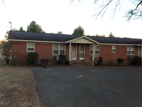 King Apartments in Cedartown, GA - Building Photo - Building Photo