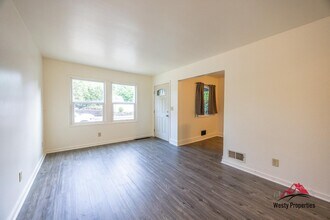 514 NE Prescott St in Portland, OR - Building Photo - Building Photo