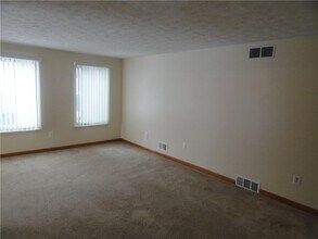 206 Greenway Blvd in Churchville, NY - Building Photo - Building Photo