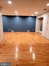 219 Kempsey Dr in North Brunswick, NJ - Building Photo - Building Photo