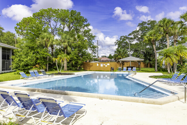 Outrigger Village Apartments in Kissimmee, FL - Building Photo - Building Photo