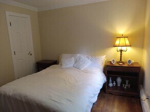 4 Zinn Rd in Danbury, CT - Foto de edificio - Building Photo