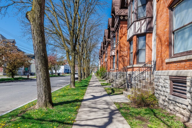 Greenway Place in Syracuse, NY - Building Photo - Building Photo