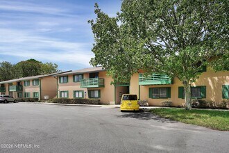 3765 Crown Point Rd in Jacksonville, FL - Building Photo - Building Photo