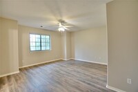 10037 Morocco Rd photo'