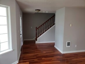 770 Hyacinth St in Independence, OR - Building Photo - Building Photo