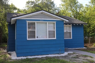 1831 Bennett St in Jacksonville, FL - Building Photo - Building Photo