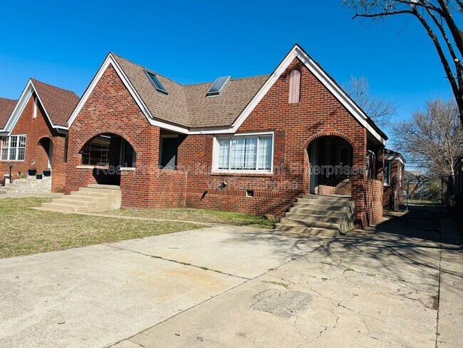 2519 W Park Pl in Oklahoma City, OK - Foto de edificio - Building Photo