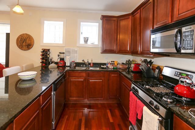 4325 N Ashland Ave, Unit A09W in Chicago, IL - Building Photo - Building Photo