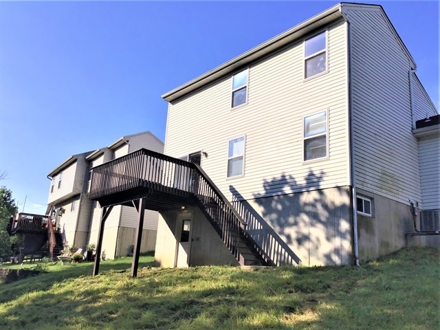 property at 132 Hitching Post Pl