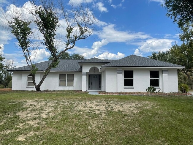 23811 Sunset View in Sorrento, FL - Foto de edificio - Building Photo