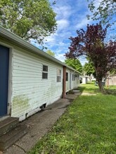 405 Joan Dr, Unit 2 in Marissa, IL - Foto de edificio - Building Photo