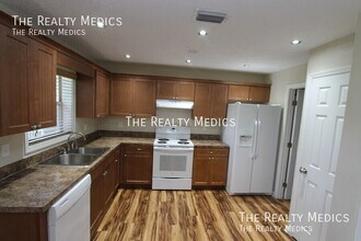 1159 Fountainhead Dr in Deltona, FL - Building Photo - Building Photo