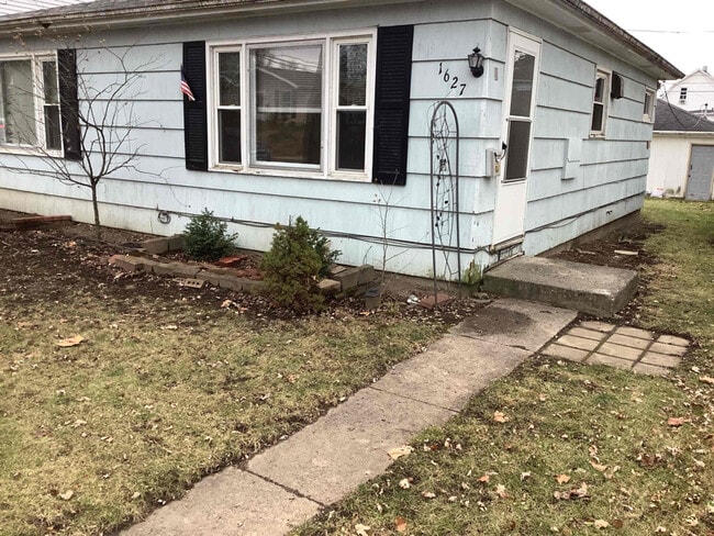 property at 1627 3rd St