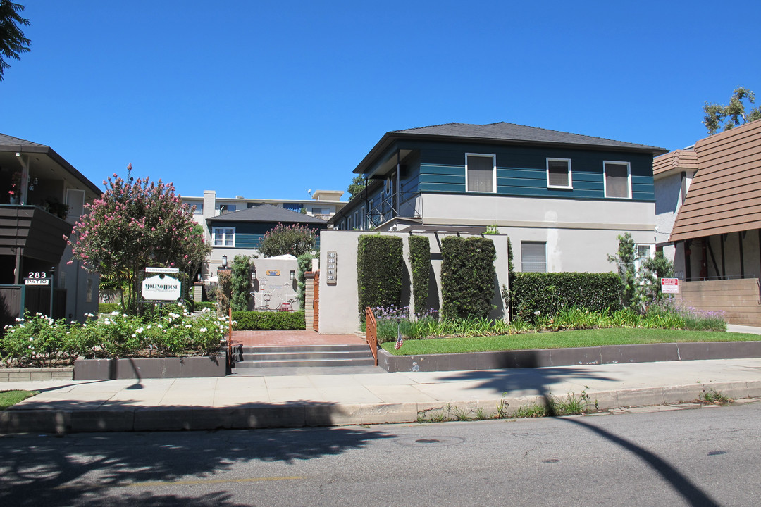 Molino House in Pasadena, CA - Building Photo