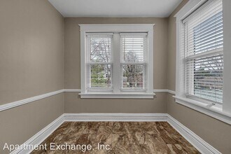 7725 Brookline Terrace in Richmond Heights, MO - Building Photo - Building Photo