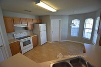 679 Scarlet View Ct, Unit 114 in Orange Park, FL - Building Photo - Building Photo