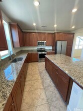 7255 Rutherford Dr in Reno, NV - Building Photo - Building Photo