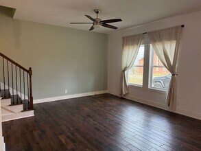 2411 Foster Ave in Nashville, TN - Building Photo - Building Photo