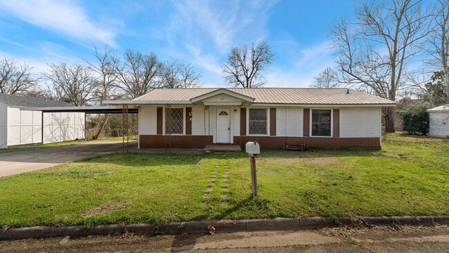 property at 412 Anderson St