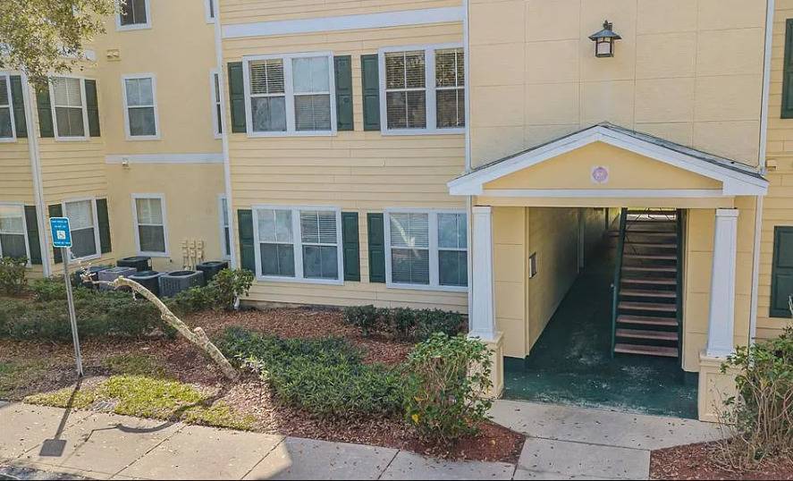 18173 Bridle Club Dr in Tampa, FL - Building Photo