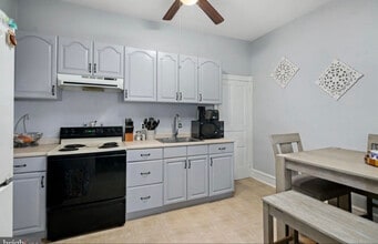 48 W Atlantic Ave in Audubon, NJ - Building Photo - Building Photo