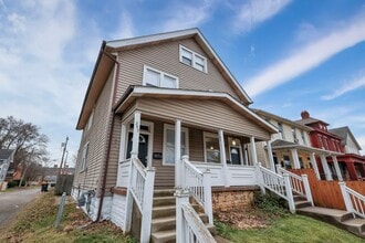293-295-295 E Woodrow Ave in Columbus, OH - Building Photo - Building Photo