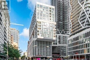 121 St Patrick St in Toronto, ON - Building Photo