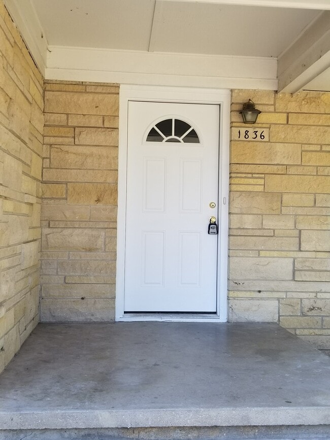 1836 Todd Rd in Manhattan, KS - Building Photo - Building Photo