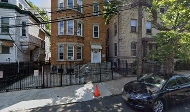 9 South St, Unit 1 in Newark, NJ - Building Photo - Building Photo